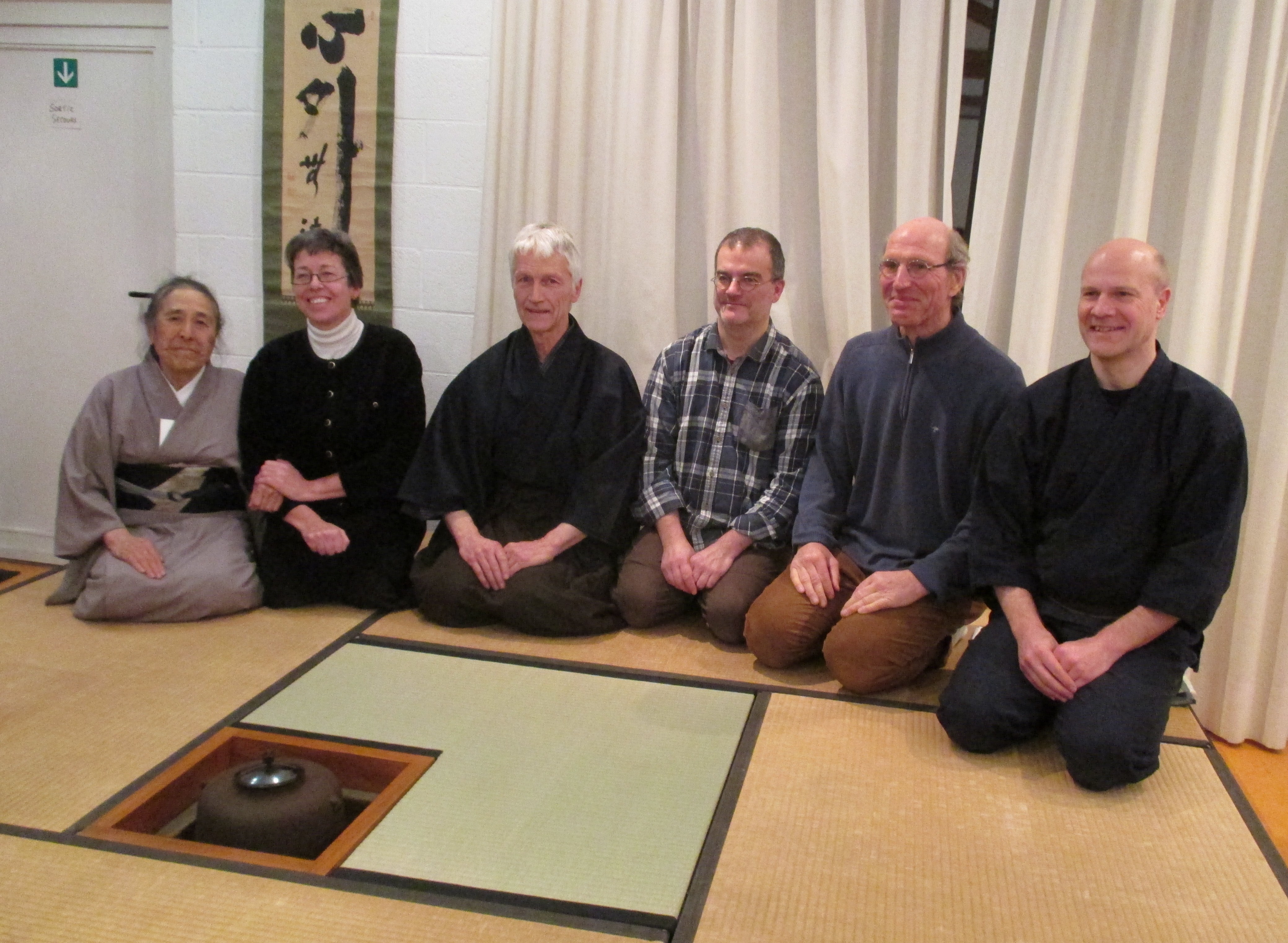 Nojiri sensei avec les instructeurs belges de Chadō Urasenke